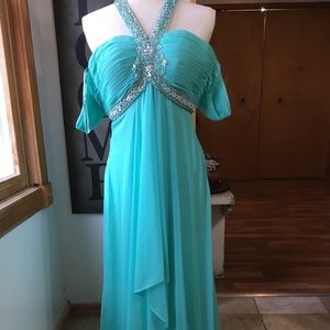 Formal dress ONLY WORN TWICE